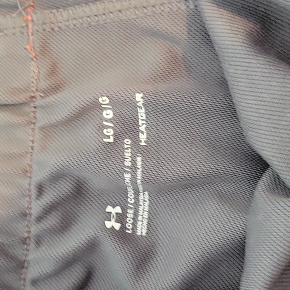 Lot of 2 Under Armour running shirts sz L - Picture 2 of 3